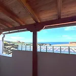 Ocean Breeze Retreat *