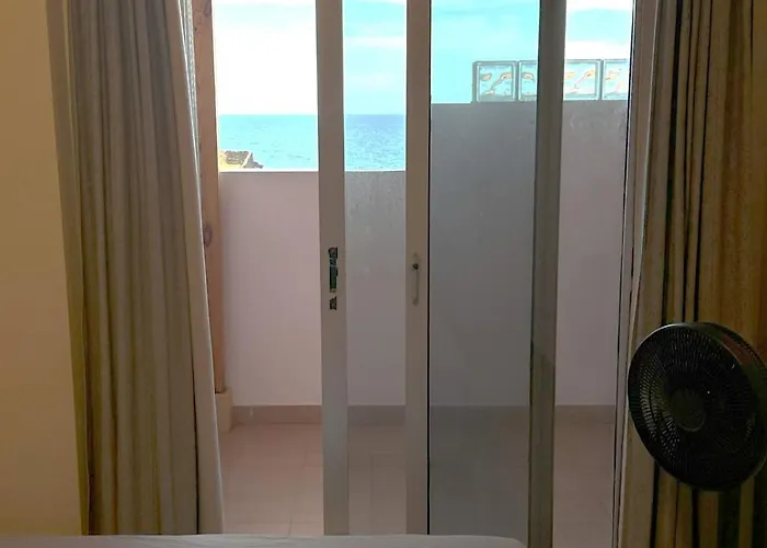 Ocean Breeze Retreat *