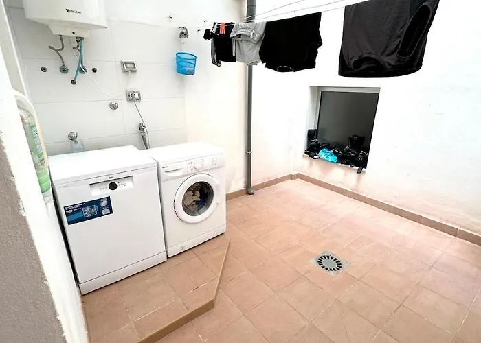 Ocean Breeze Retreat *