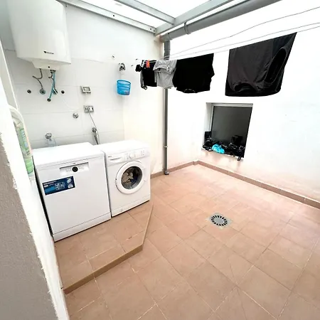 Ocean Breeze Retreat *