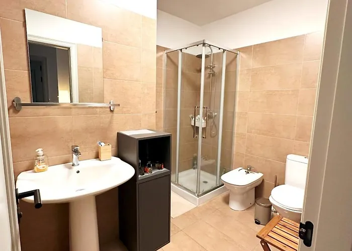 Ocean Breeze Retreat *